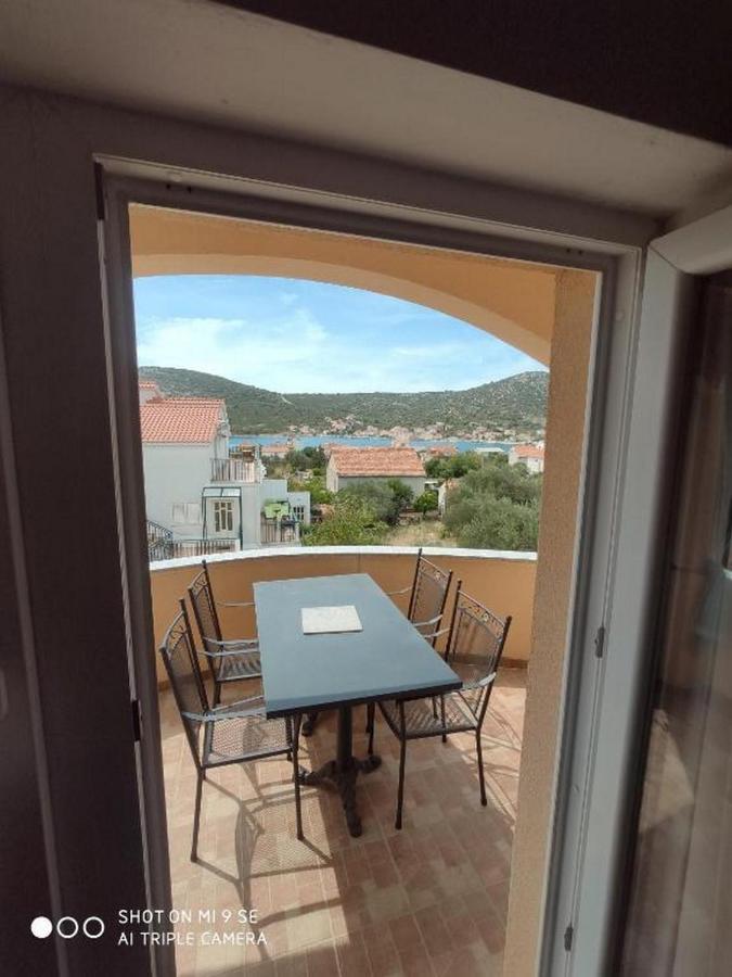 Apartments Vala Vinišće Exteriér fotografie